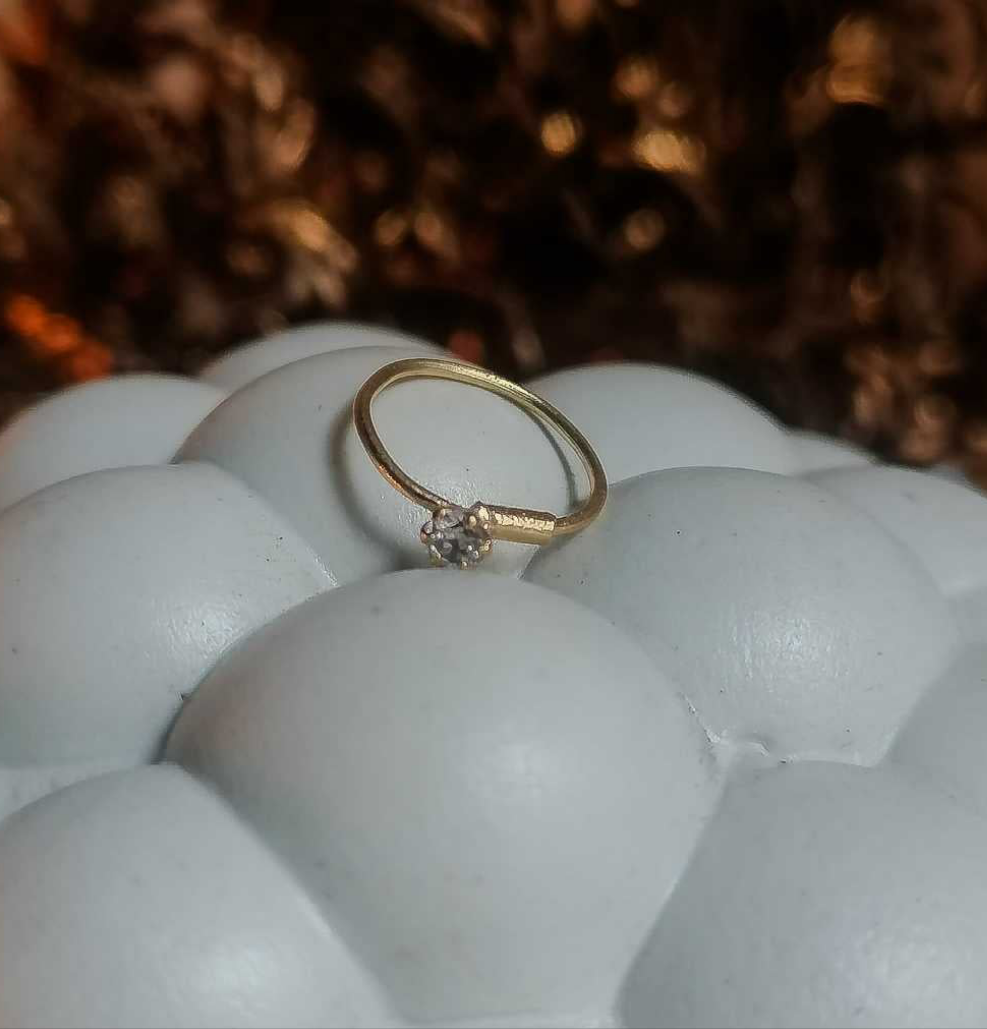 Single Stone Golden Hoop Nose Ring | Stylish Lightweight Everyday Jewelry for Women & Girls