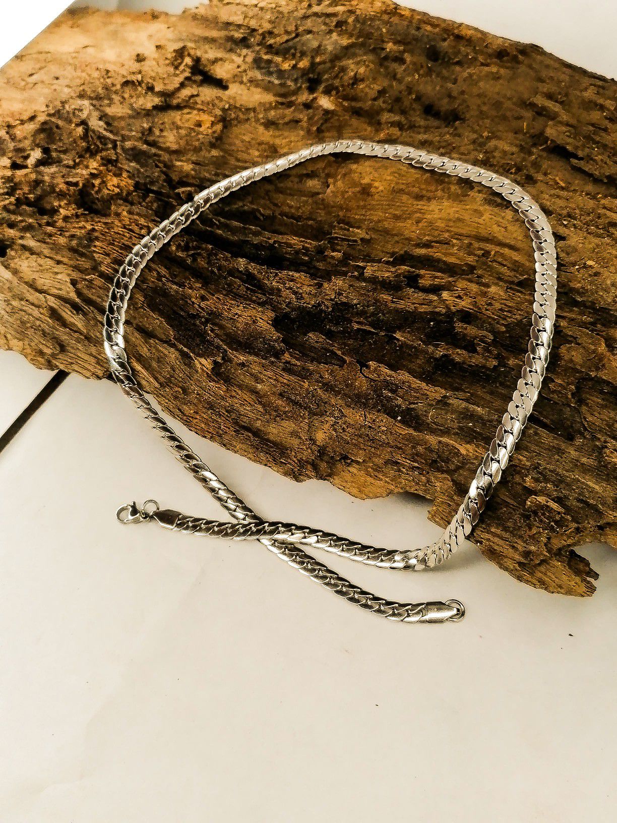 925 Sterling Silver classic Chain Necklace For Men 20 inchs.